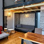 Twin Danube Lofts By Chain Bridge 公寓
