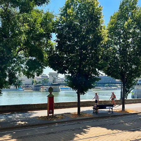 Twin Danube Lofts By Chain Bridge * Budapest